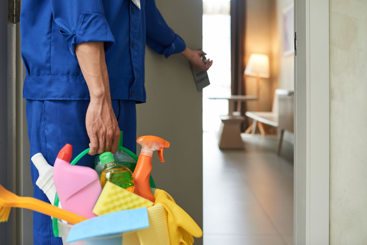 Why You Should Use a Janitorial Service to Clean Your Property