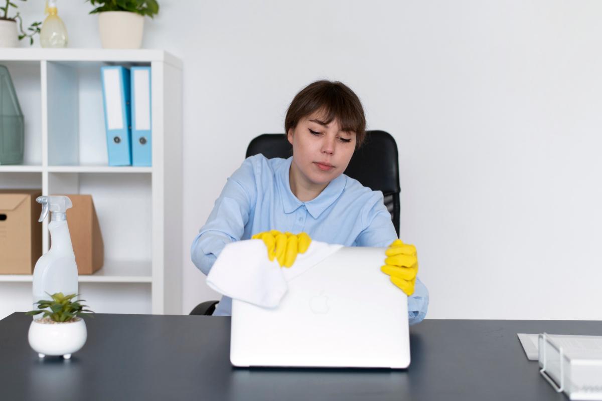 Why You Should Clean Your Office Before Moving In