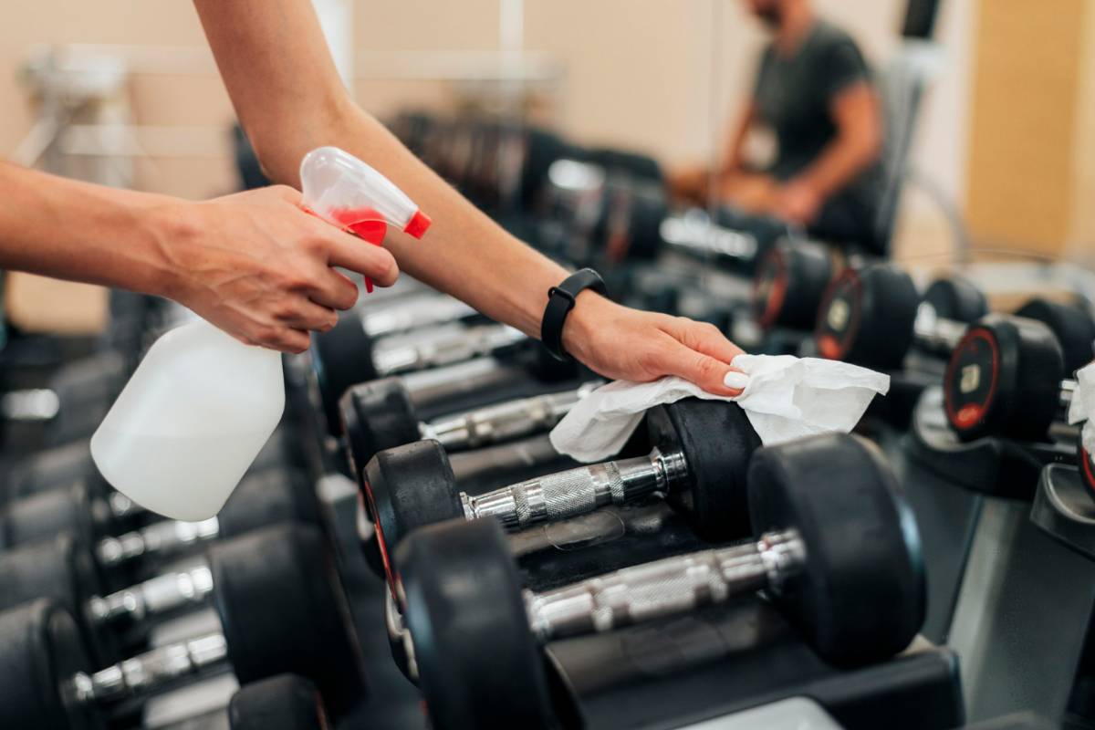 5 Reasons to Keep Your Fitness Center Clean This Winter