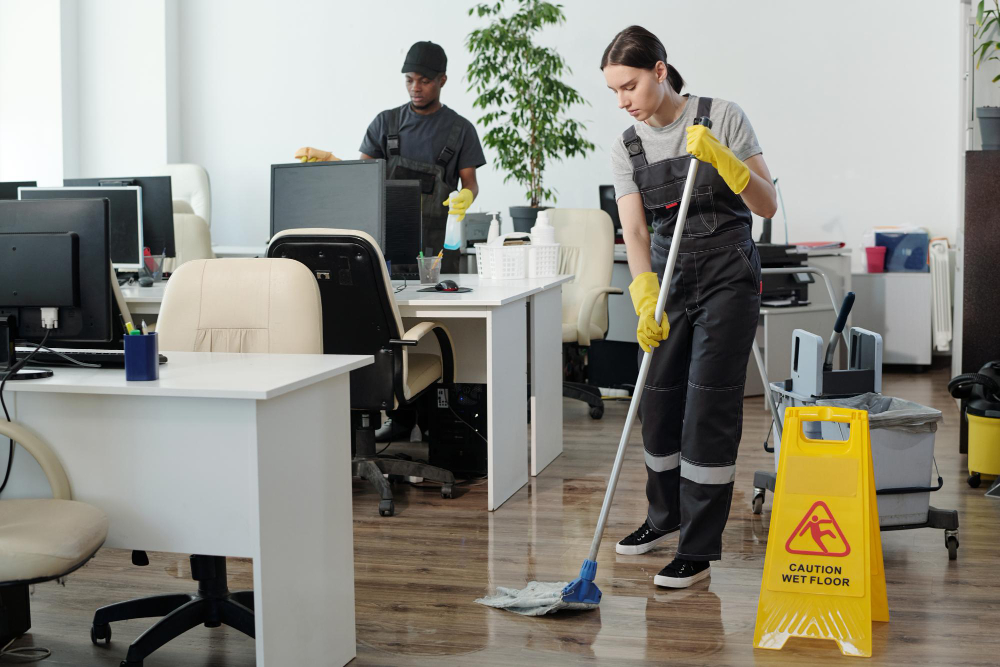 End of Year Cleaning Tips for Your Office
