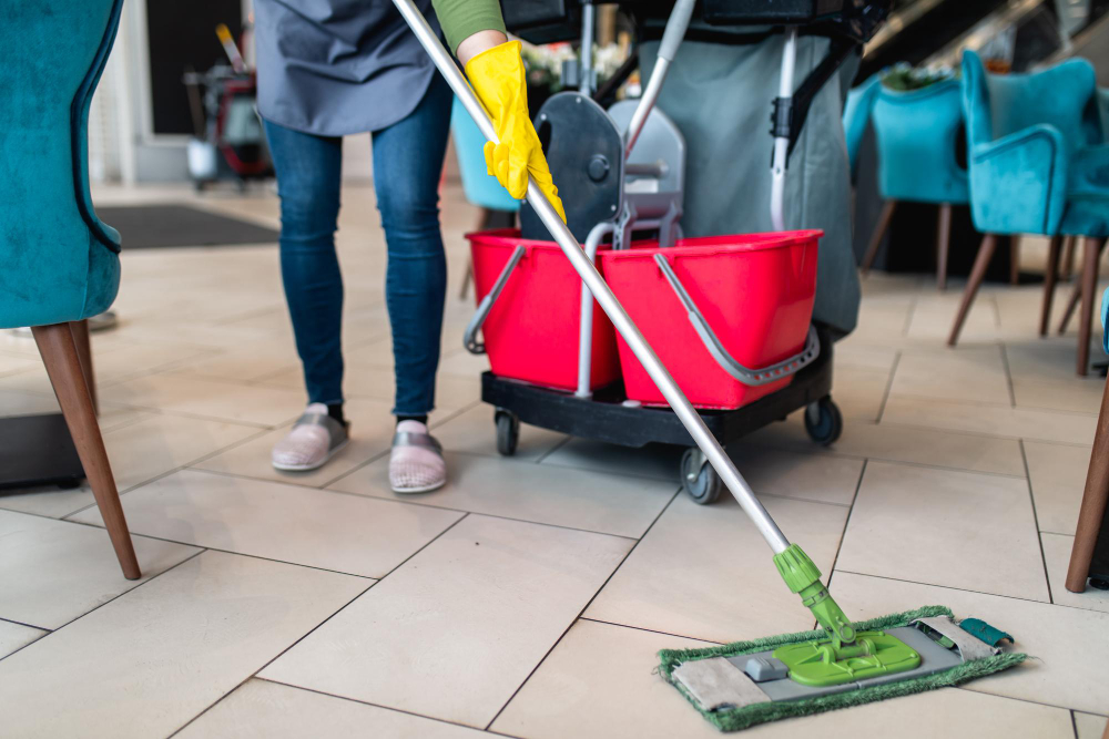 Expert Tips for Cleaning Shopping Centers